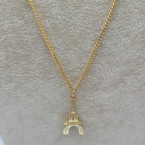J Crew Gold Tone Eifel Tower 3D Pendant Gold Tone Necklace NWOT!